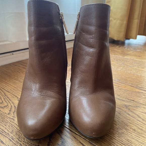 Banana Republic Leather Brown Booties Size 7 Zip Up - Picture 3 of 14